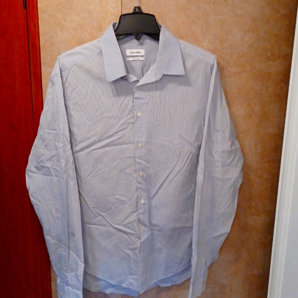 Calvin Klein men's dress shirt